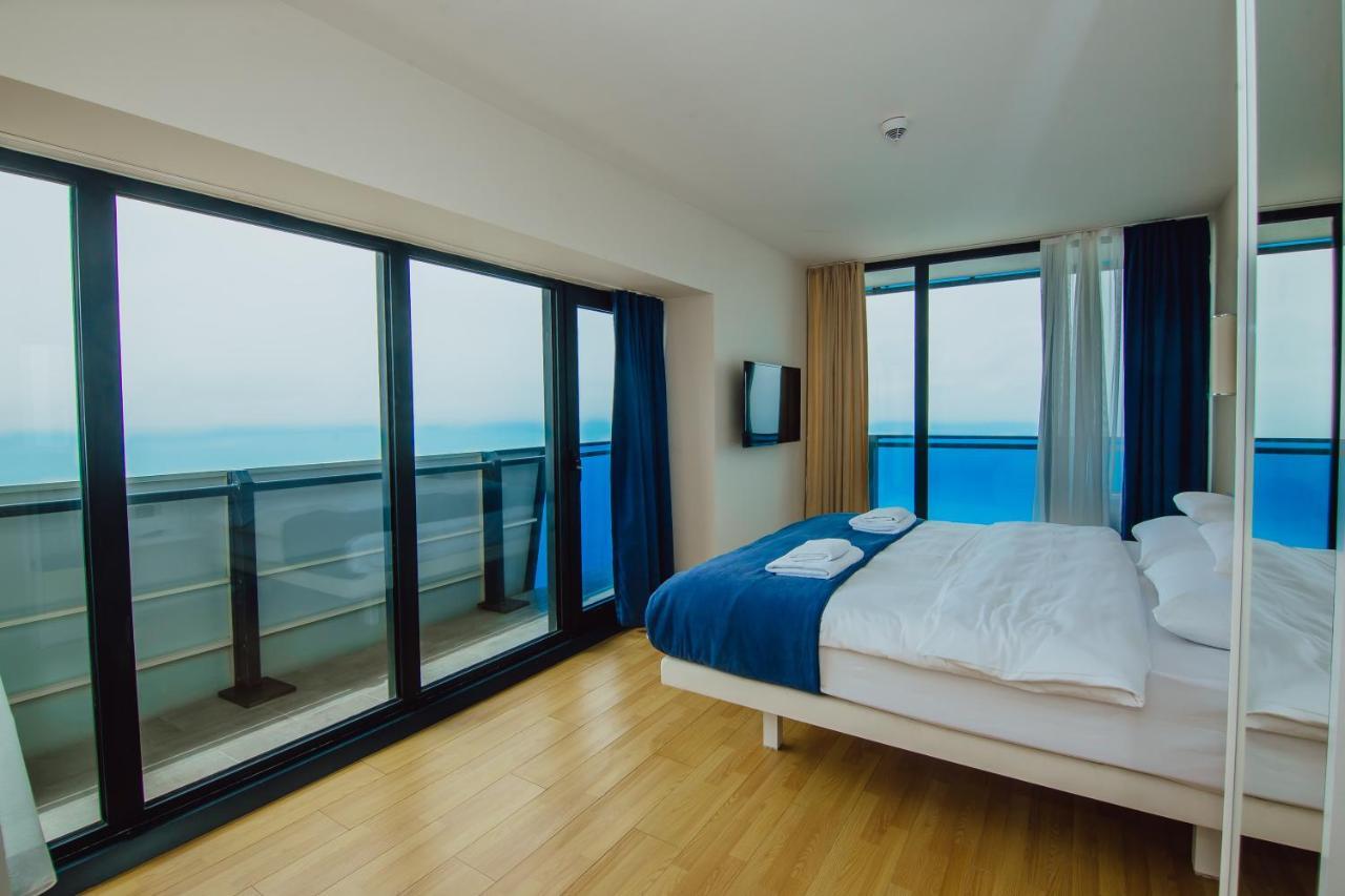 Premium Aparthotel With Sea View Batumi Exterior foto