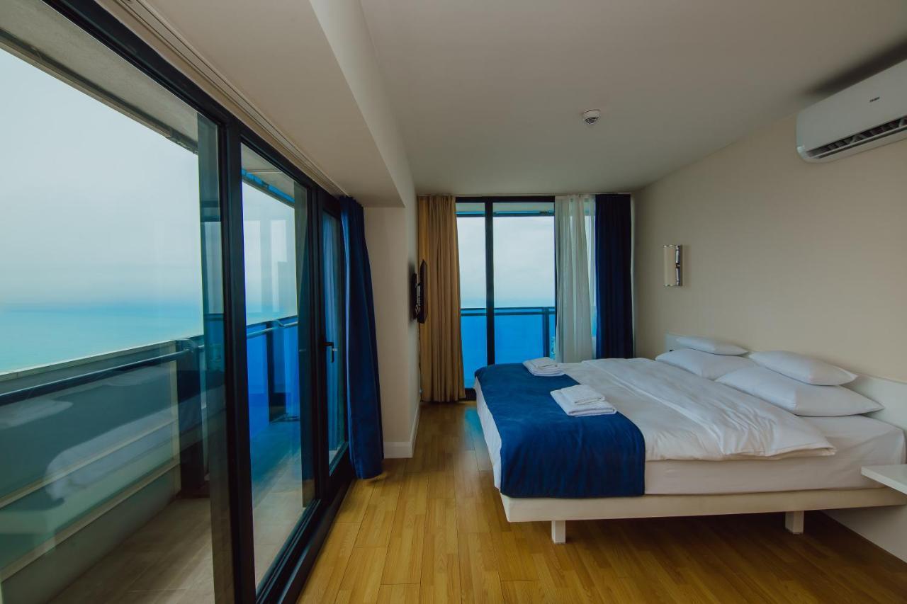 Premium Aparthotel With Sea View Batumi Exterior foto