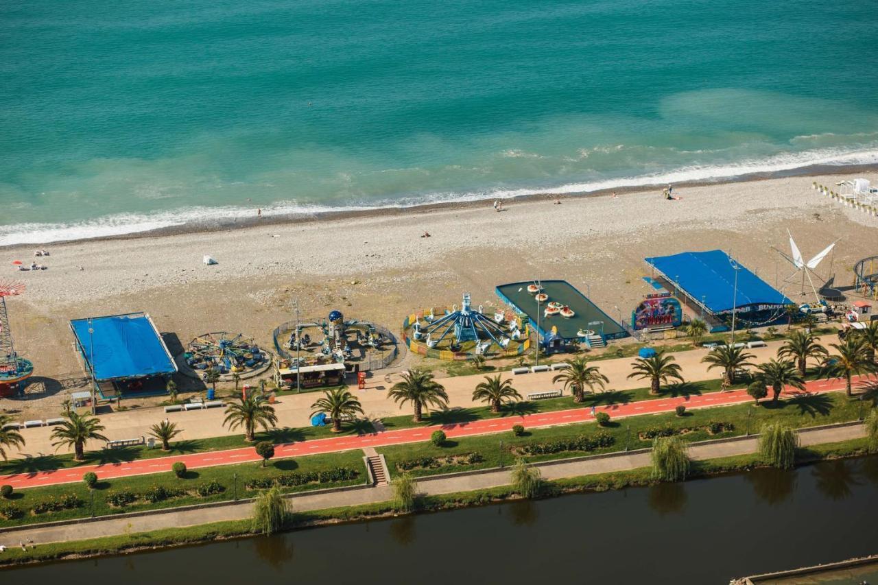 Premium Aparthotel With Sea View Batumi Exterior foto